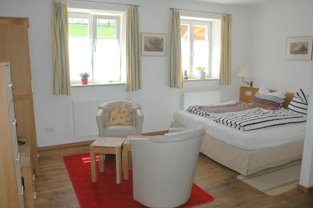 Apartment Ferienhaus Am Brunnen Tiefenpolz Germany